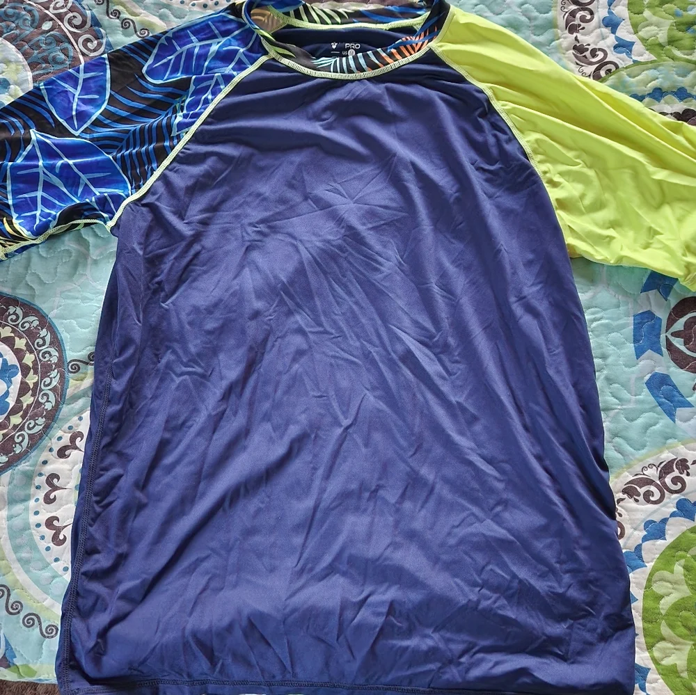 2 Men's Liberty Pro Swim Shirt - Picture 6 of 11